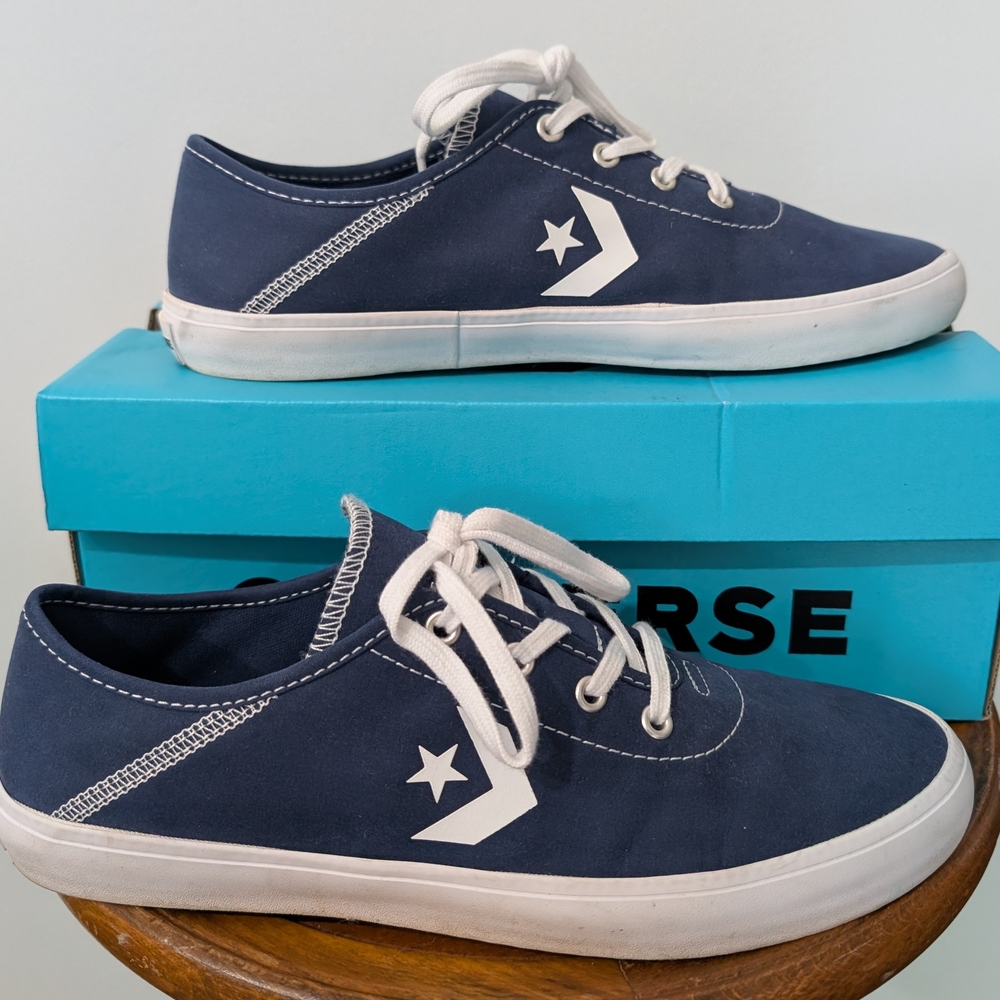 Converse Women's Navy Sneakers